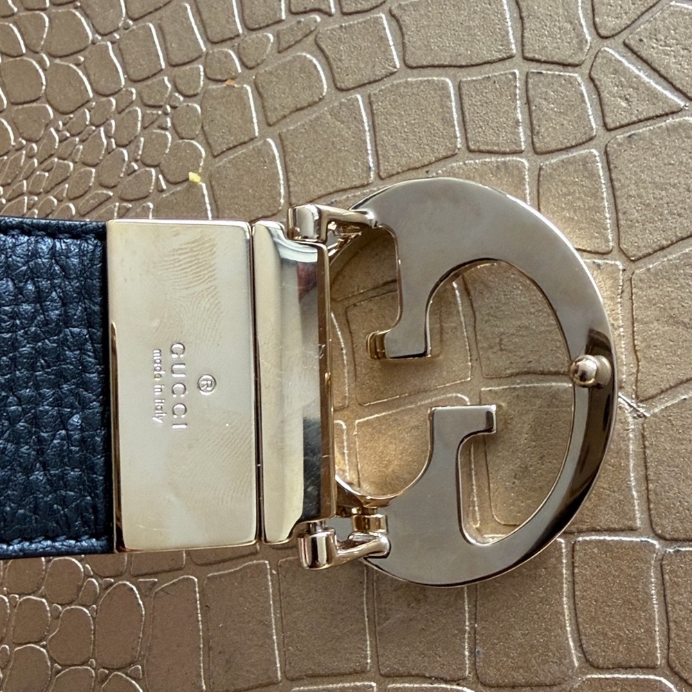 GUCCI Reversible Red/Blk Logo GG Gold Hardware Leather Peg Buckle Belt 90/36 - Picture 9 of 14